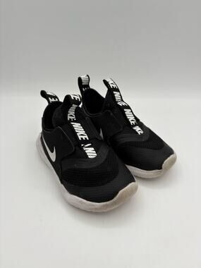 Nike Sneakers Black & White Size 6 Toddlers Infant Shoes